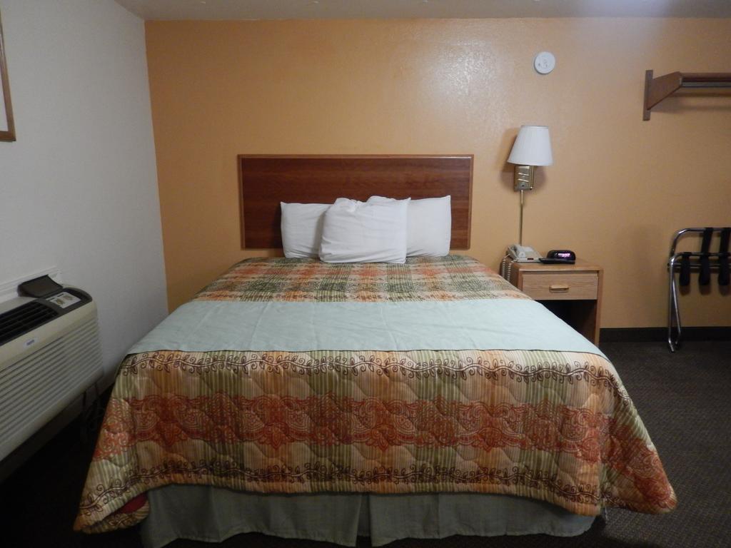 Executive Inn Pearsall المظهر الخارجي الصورة
